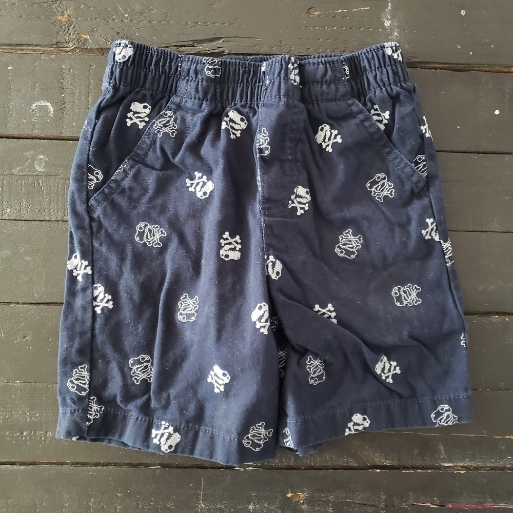 Wonderkids Baby Boy 24 Months Navy Blue Shorts White Dino Skeleton Heads